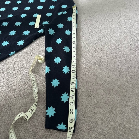 Ladies Size L Sweater - Picture 7 of 8